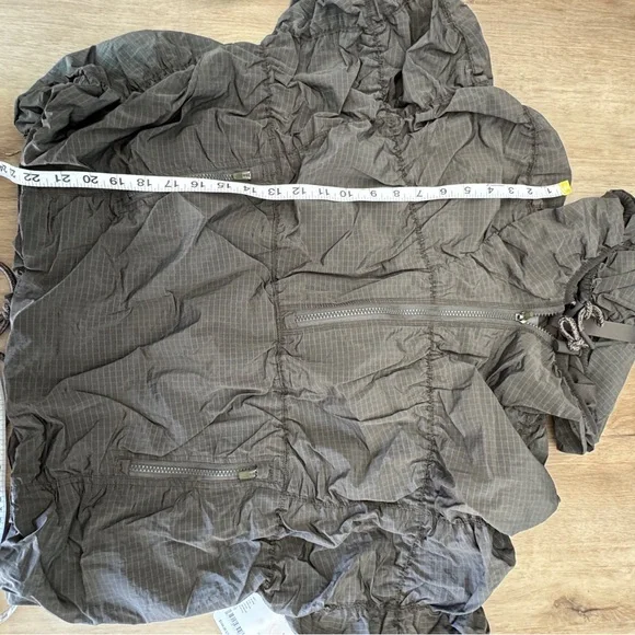 Free People FP Movement Happy Camper Pullover Pewter sz M NWT - Picture 8 of 13